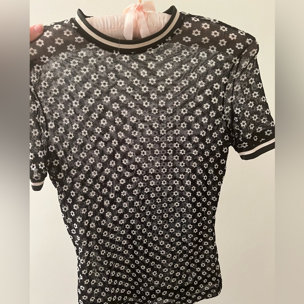1990s Mesh Daisy Vivienne Tam Short Sleeve Top - Picture 6 of 8